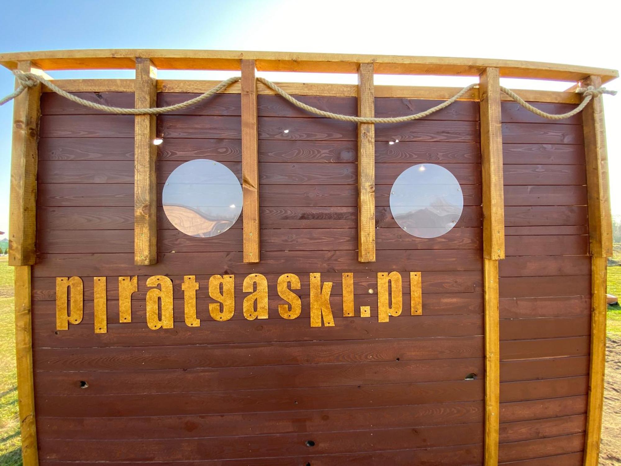 Pirat Gaski Exterior foto